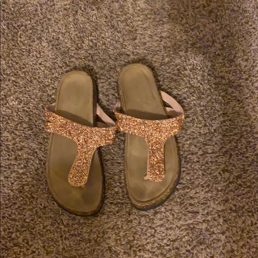Sandals - Picture 4 of 4